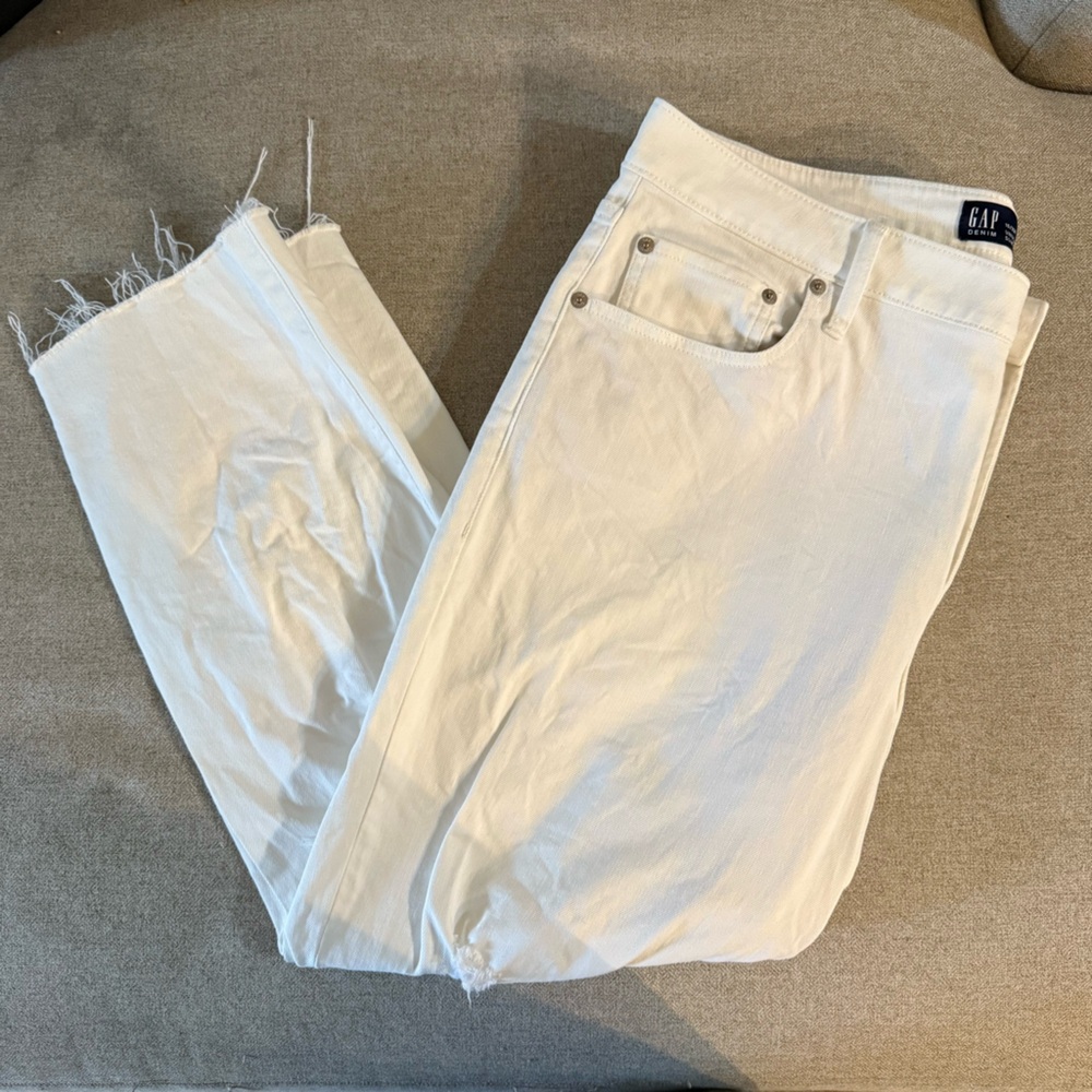 GAP White Boyfriend Jeans